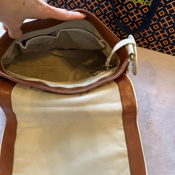 🌟SOLD🌟 TORY BURCH leather shoulder bag - Picture 10 of 12